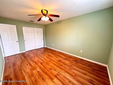 Bright and airy, Spacious well-maintained Duplex just a couple - photo 12