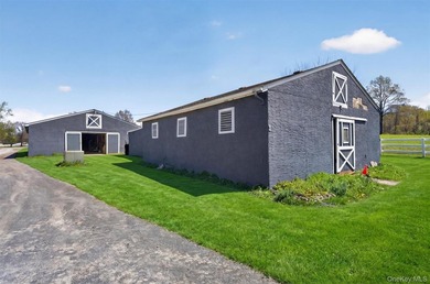 This full service equestrian facility, in the Montogmery area of - photo 13