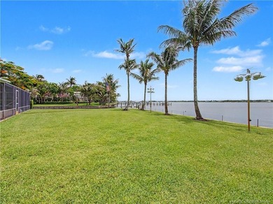 Experience an extraordinary waterfront lifestyle from one of - photo 16