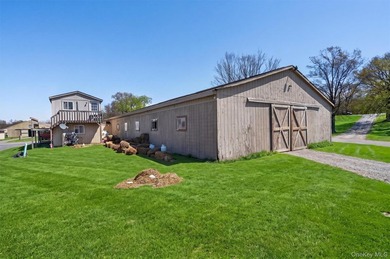 This full service equestrian facility, in the Montogmery area of - photo 18