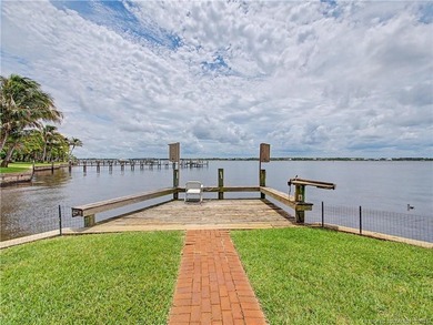 Experience an extraordinary waterfront lifestyle from one of - photo 18