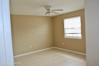 Bright and airy, Spacious well-maintained Duplex just a couple - photo 23