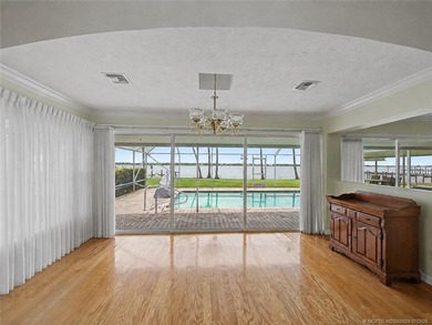 Experience an extraordinary waterfront lifestyle from one of - photo 27