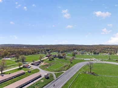 This full service equestrian facility, in the Montogmery area of - photo 31
