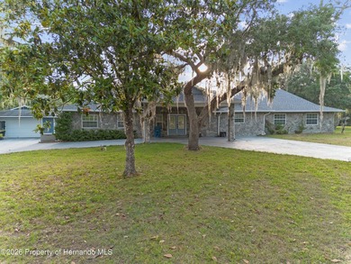 -SELLER MOTIVATED TO SELL- Private Estate Living with Room to - photo 1