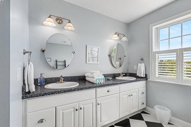 Stunning custom-crafted Lake Michigan retreat offering the - photo 17