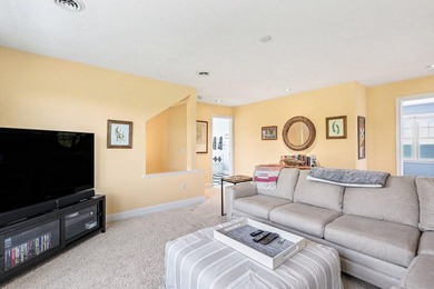 Stunning custom-crafted Lake Michigan retreat offering the - photo 20