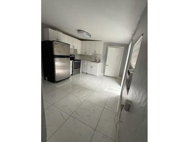 Don't miss this beautifully renovated, centrally located - photo 20