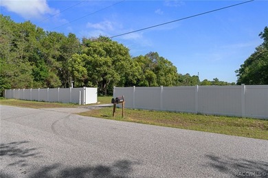Nestled on approximately 1.6 acres in Homosassa, this charming - photo 36