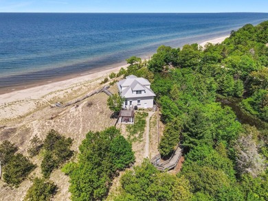Stunning custom-crafted Lake Michigan retreat offering the - photo 43