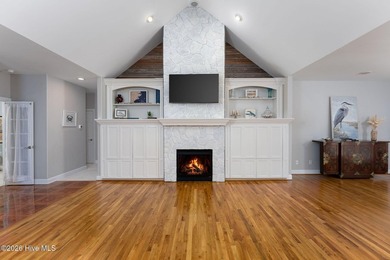 Exceptional home in sought after Pelican Reef! This 3 bedroom, 2 - photo 6