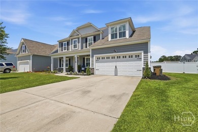 Corner lots in this gated community don't come along often - photo 3