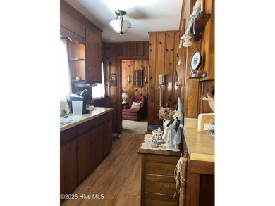 Welcome home to this charming ranch style home on the East end - photo 8