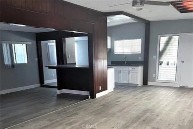 This property is located along Venice Blvd and features 5 units - photo 13