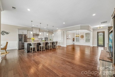 Price Reduced! Discover the perfect blend of comfort, elegance - photo 15