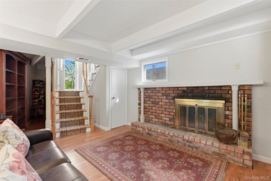 Welcome to 26 Woodchuck Lane in Setauket, located in the highly - photo 17