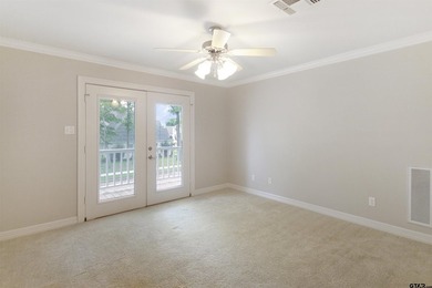 Welcome to this beautifully updated 5-bedroom, 4-bathroom home - photo 34