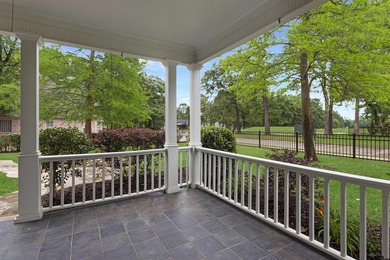Welcome to this beautifully updated 5-bedroom, 4-bathroom home - photo 37