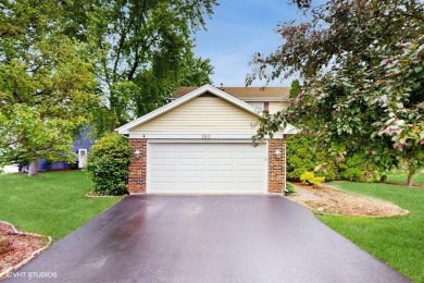 Lake Home Sale Pending in Lake Zurich, Illinois