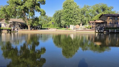Fantastic Chain O'Lakes waterfront lot with 60 feet of water - photo 2