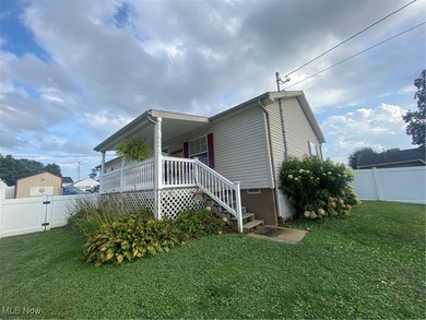 Ohio River Home For Sale in Belpre Ohio