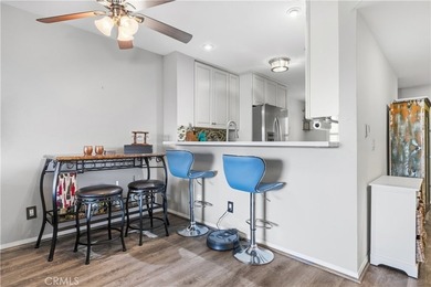 Picture your mornings starting in the custom updated kitchen - photo 8