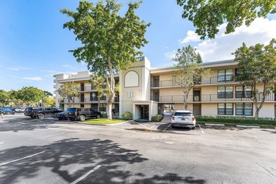 Stunning updated condo with bright water views of the - photo 8
