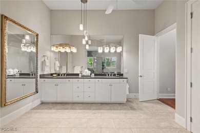 LUXURY RIVERFRONT LIVING. Custom Carlton-Naumann 6,394 Sq. ft - photo 15