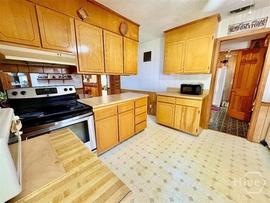 Over 2,500 sq feet on the island at a fantastic price. The - photo 18