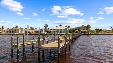 LUXURY RIVERFRONT LIVING. Custom Carlton-Naumann 6,394 Sq. ft - photo 27