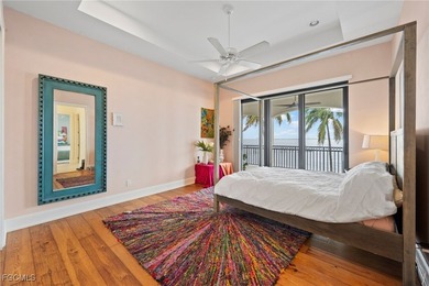 LUXURY RIVERFRONT LIVING. Custom Carlton-Naumann 6,394 Sq. ft - photo 37