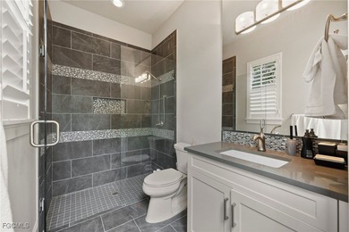 LUXURY RIVERFRONT LIVING. Custom Carlton-Naumann 6,394 Sq. ft - photo 39
