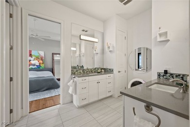 LUXURY RIVERFRONT LIVING. Custom Carlton-Naumann 6,394 Sq. ft - photo 40