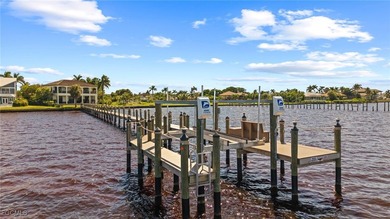 LUXURY RIVERFRONT LIVING. Custom Carlton-Naumann 6,394 Sq. ft - photo 49