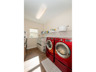 *** JUST RECENTLY REDUCED***Resort-style living with direct - photo 50