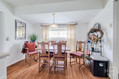 Welcome home to this charming property in a desirable Southside - photo 9