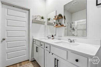 Welcome to 564 Foxtail Drive in Richmond Hill's sought-after - photo 10