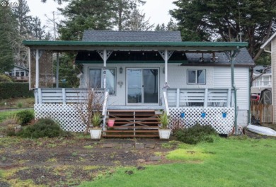 Lake Home For Sale in Lincoln City, Oregon