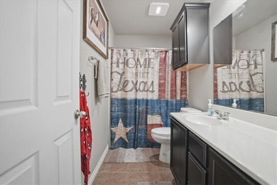 Impeccably maintained 2013 home that perfectly balances modern - photo 14