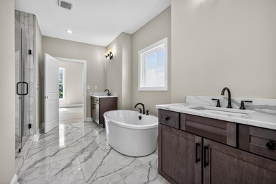 Price Improvement!! Experience breathtaking views and exquisite - photo 18