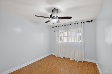 Charming 2 bedroom, 1 bathroom villa in the desirable Dudley - photo 25
