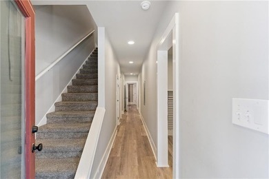 This stunning Victorian home is a must-see in Historic Downtown - photo 4