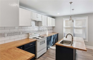 This stunning Victorian home is a must-see in Historic Downtown - photo 7