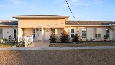 Lake Weohyakapka Townhome/Townhouse For Sale in Lakeshore Florida