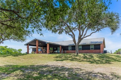 (private lake, pond, creek) Home For Sale in Sinton Texas