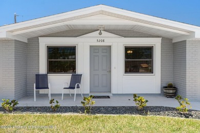 WELL MAINTAINED CORNER LOT in desirable COLONIAL HILLS featuring - photo 3