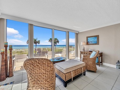 Breathtaking views from every room. Directly on the beach this - photo 24