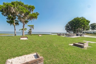 This cozy yet spacious 2-bedroom, 1-bath home offers comfort - photo 27