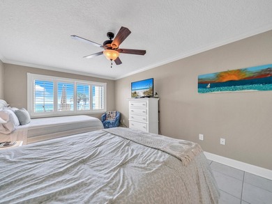 Breathtaking views from every room. Directly on the beach this - photo 40