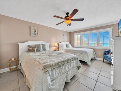 Breathtaking views from every room. Directly on the beach this - photo 41